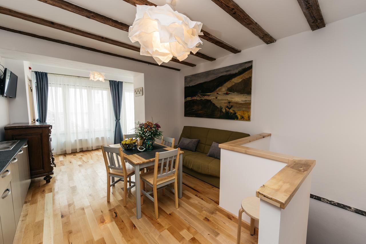 Yellowboot Aparthotel Hermannstadt Exterior foto